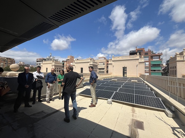 Visitem les noves plaques fotovoltaiques instal·lades en el MARQ, la Llar Provincial i l’Oficina Tècnica